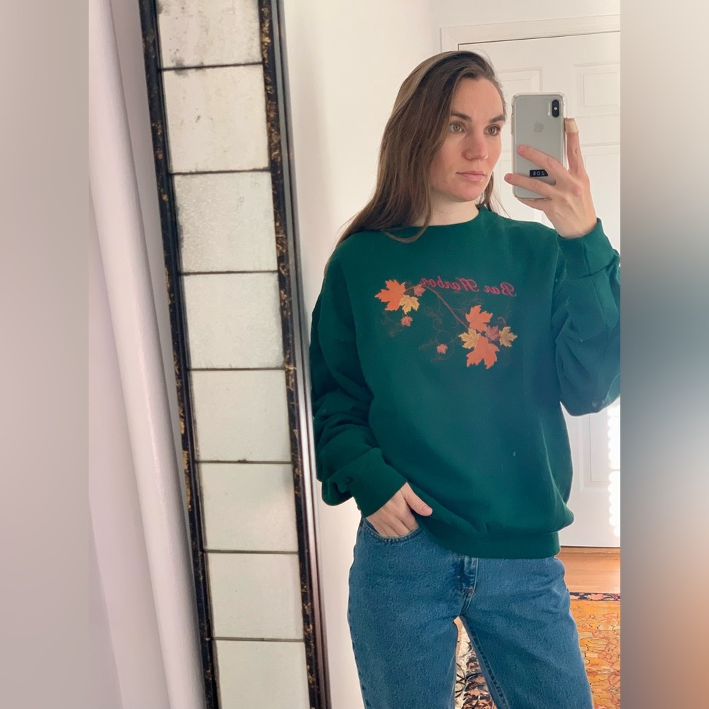 VTG & NWT Bar Harbor Maine Embroidered Fall Leaves Sweatshirt